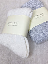 Load image into Gallery viewer, CASHMERE BLEND SOCKS IVORY
